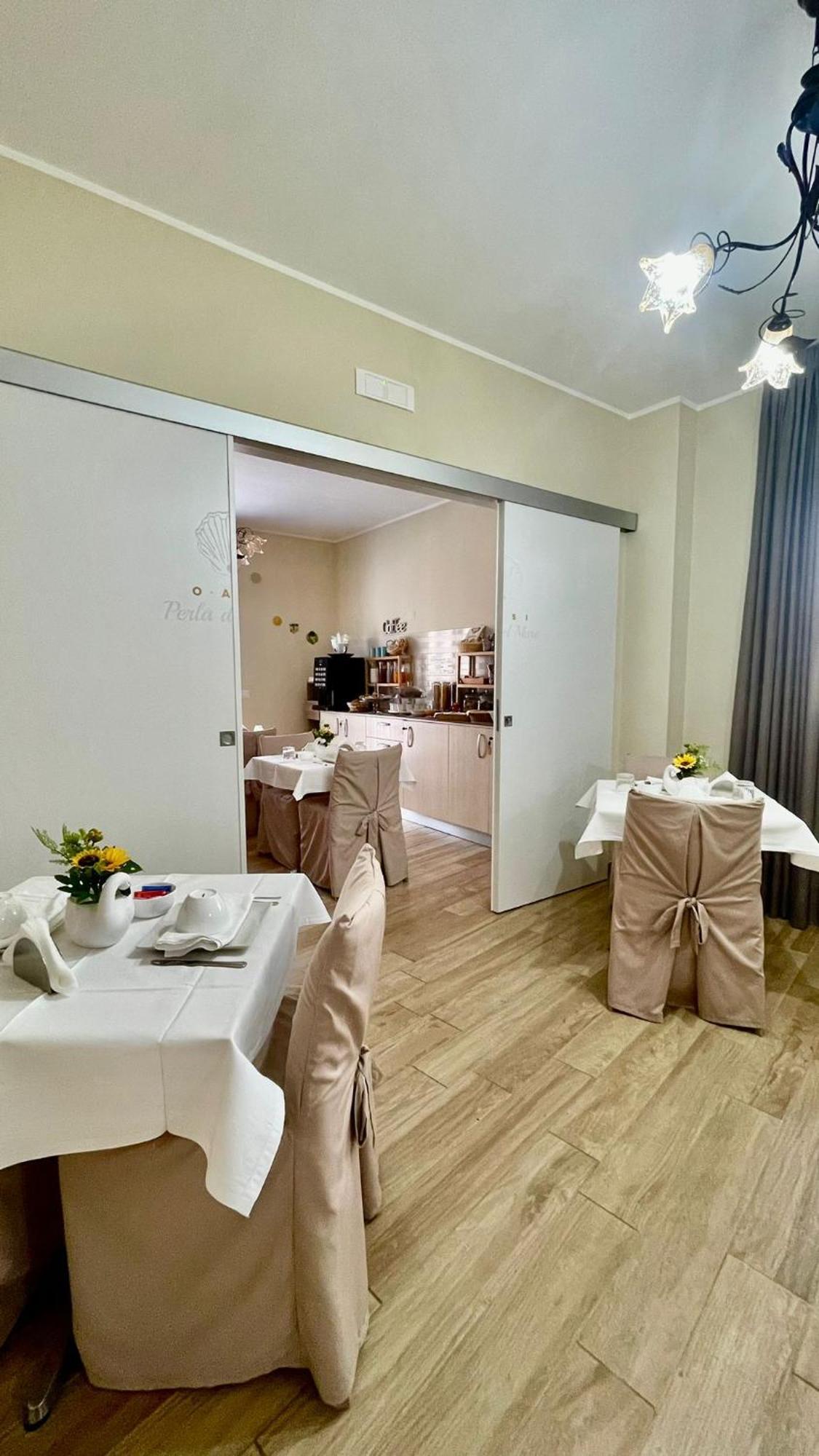 Oasi Perla Del Mare Rooms อาชิ กัสเตลโล ภายนอก รูปภาพ