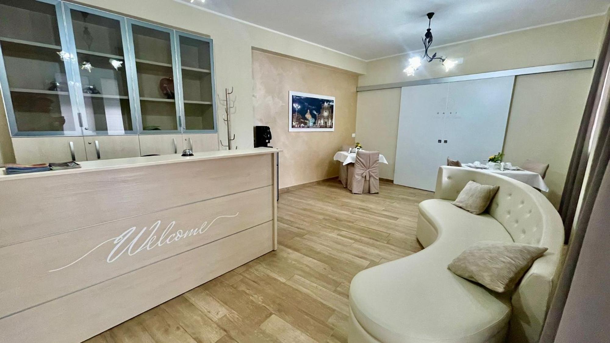 Oasi Perla Del Mare Rooms อาชิ กัสเตลโล ภายนอก รูปภาพ